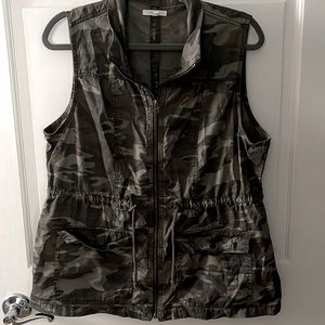 Maurices Camo Vest